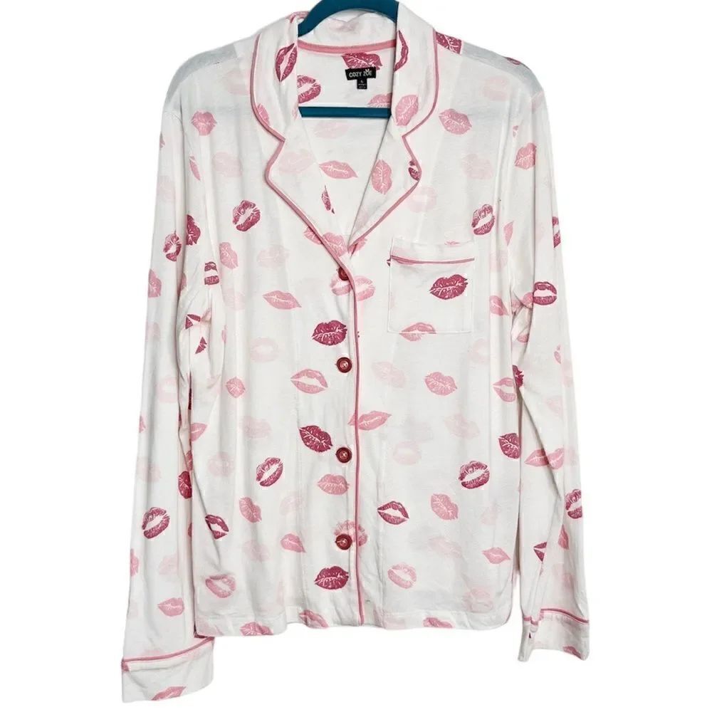 Cozy Zoe Lips Long Sleeve Button Down Pajama Top White and Pink Size Large